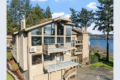 2027 Narrows View Circle NW #E244, Gig Harbor, WA 98335 - Photo 3