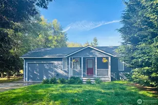 1226 Dewey Dr, Coupeville, WA 98239 - Photo 1