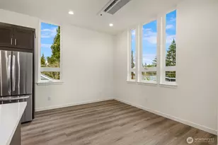 2006 120th Street NE, Seattle, WA 98125 - Photo 9