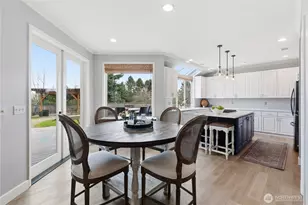 27239 SE 27th St, Sammamish, WA 98075 - Photo 9