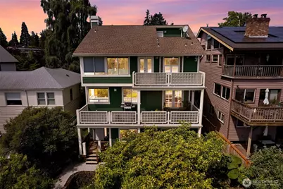 6222 37th Avenue NE, Seattle, WA 98115 - Photo 1