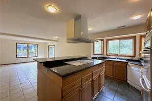 832 Whale Ct SW, Ocean Shores, WA 98569 - Photo 3