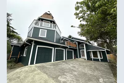 832 Whale Court SW, Ocean Shores, WA 98569 - Photo 1