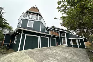 832 Whale Ct SW, Ocean Shores, WA 98569 - Photo 1