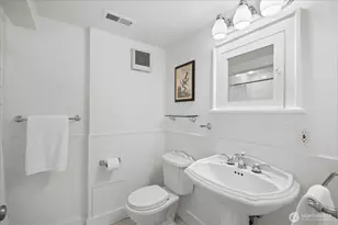 717 NW 56th St, Seattle, WA 98107 - Photo 11