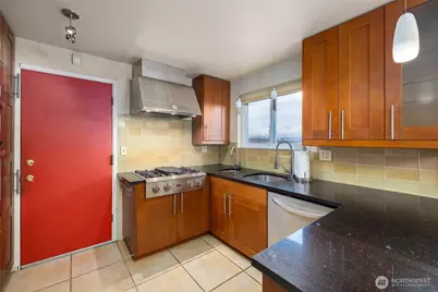 1607 25th Street, Anacortes, WA 98221 - Photo 7