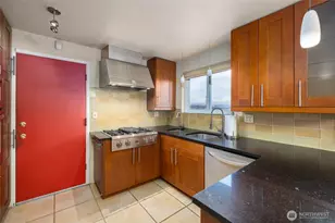 1607 25th St, Anacortes, WA 98221 - Photo 7