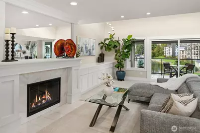 379 101st Avenue SE, Bellevue, WA 98004 - Photo 5