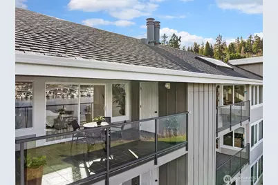 379 101st Avenue SE, Bellevue, WA 98004 - Photo 29