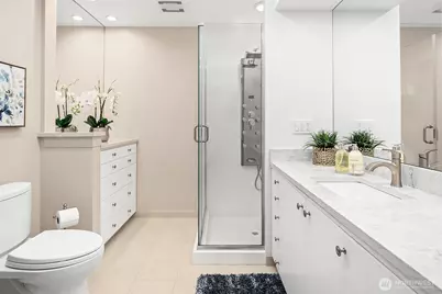 379 101st Avenue SE, Bellevue, WA 98004 - Photo 19