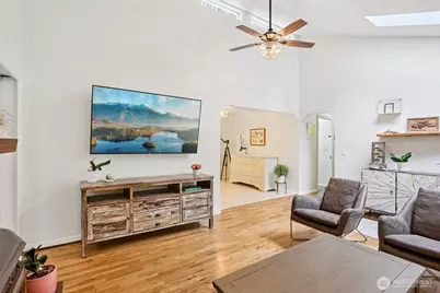 18917 76th Avenue W, Lynnwood, WA 98036 - Photo 5