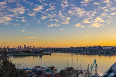 2420 8th Avenue N #201, Seattle, WA 98109 - Photo 5