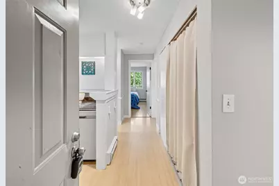 9416 1st Avenue NE #305, Seattle, WA 98115 - Photo 17