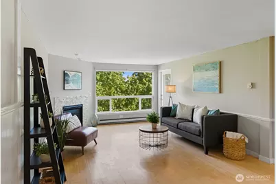 9416 1st Avenue NE #305, Seattle, WA 98115 - Photo 7