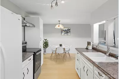 9416 1st Avenue NE #305, Seattle, WA 98115 - Photo 29