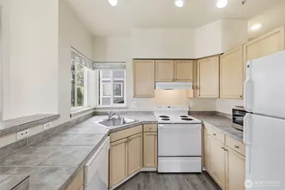 3914 243rd Place SE #L301, Bothell, WA 98021 - Photo 7