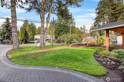 10411 NE 112th Street, Kirkland, WA 98033 - Photo 33