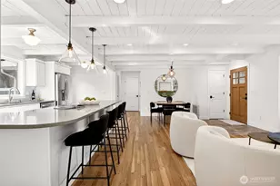 10411 NE 112th St, Kirkland, WA 98033 - Photo 11