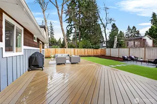 10411 NE 112th St, Kirkland, WA 98033 - Photo 35