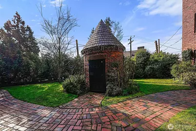 750 Belmont Avenue E #5, Seattle, WA 98102 - Photo 23