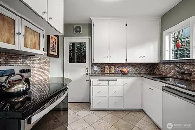 750 Belmont Avenue E #5, Seattle, WA 98102 - Photo 15