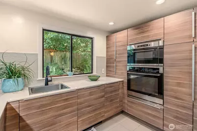 18220 29th Place NE, Lake Forest Park, WA 98155 - Photo 13