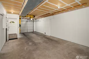 10215 NE 129th Ln, Kirkland, WA 98034 - Photo 35