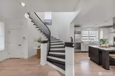 1314 Pine Crest Cir NE, Issaquah, WA 98029 - Photo 3