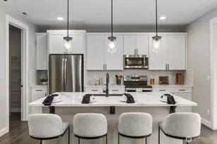 311 Hogan Dr, Enumclaw, WA 98022 - Photo 11