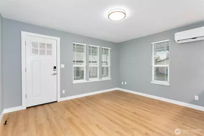 516 1/2 11th Street NW, Puyallup, WA 98371 - Photo 3