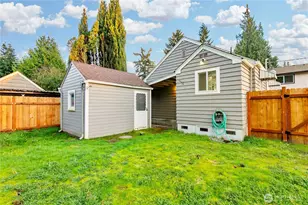 516 1/2 11th St NW, Puyallup, WA 98371 - Photo 17