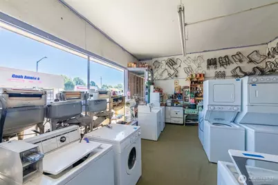 1906 Broadway, Everett, WA 98201 - Photo 7
