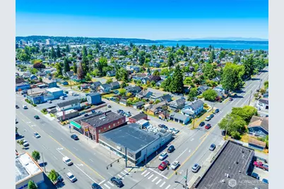 1906 Broadway, Everett, WA 98201 - Photo 1