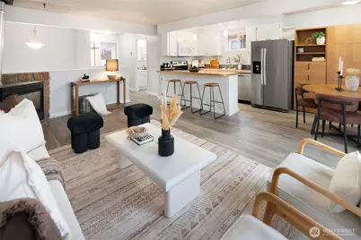 942 N 82nd Street, Seattle, WA 98103 - Photo 3