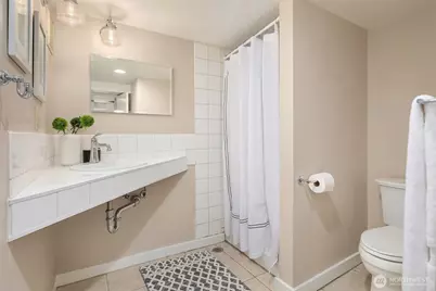 511 W McGraw Street, Seattle, WA 98119 - Photo 17