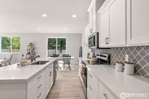 7424 107 Street Ct E, Puyallup, WA 98373 - Photo 3