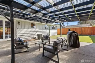 915 Monroe Ave NE, Renton, WA 98056 - Photo 31