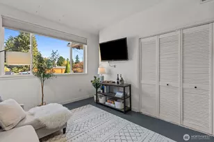 915 Monroe Ave NE, Renton, WA 98056 - Photo 15