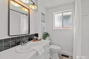 915 Monroe Ave NE, Renton, WA 98056 - Photo 21