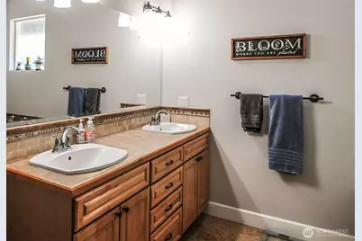 1426 Copper Loop, East Wenatchee, WA 98802 - Photo 11