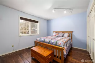 987 N W Camano Dr, Camano Island, WA 98282 - Photo 23