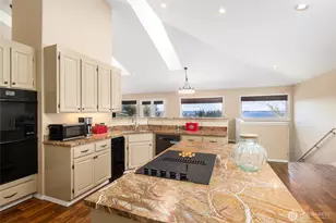 987 N W Camano Dr, Camano Island, WA 98282 - Photo 11