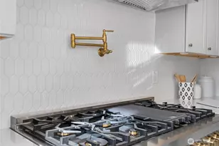 1014 4th Ave N, Seattle, WA 98109 - Photo 15