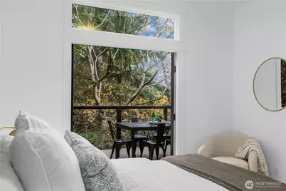 1014 4th Avenue N, Seattle, WA 98109 - Photo 21