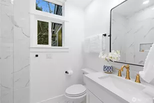 1014 4th Ave N, Seattle, WA 98109 - Photo 29