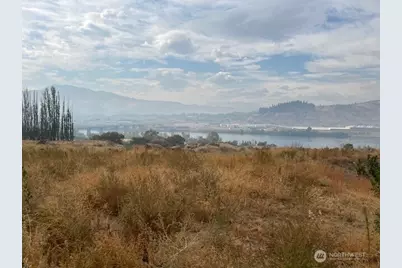 315 NW Deep River Court, East Wenatchee, WA 98802 - Photo 1