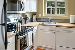 1400 Hubbell Pl, Seattle, WA 98101 - Photo 9