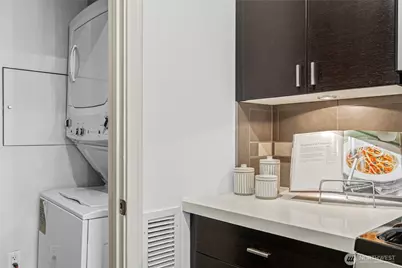 819 Virginia Street #1003, Seattle, WA 98101 - Photo 11