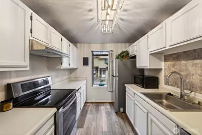 111 NW Columbia Dr #B6, Oak Harbor, WA 98277 - Photo 13