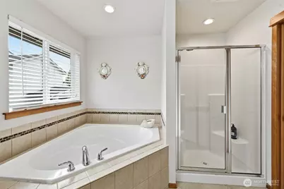 14702 Meridian Drive SE, Lynnwood, WA 98087 - Photo 27